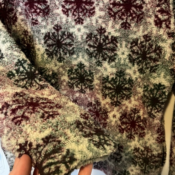 Vintage Northern Getaway Fleece Pull Over - Picture 3 of 15